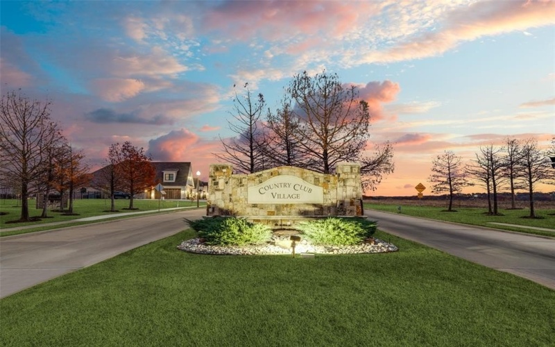 3516 Fairway Drive, Denton, TX 76226, 4 Bedrooms Bedrooms, ,5 BathroomsBathrooms,Residential,For Sale,3516 Fairway Drive,0,21173577