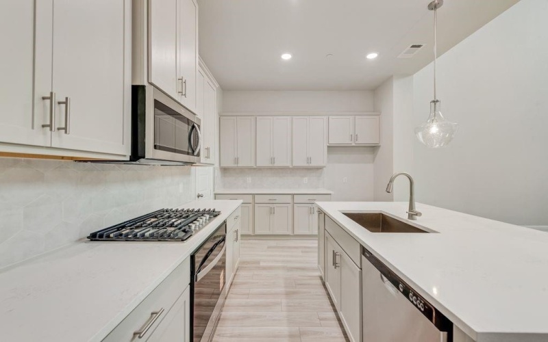 8159 Challenger Lane, Frisco, TX 75034, 3 Bedrooms Bedrooms, ,3 BathroomsBathrooms,Residential,For Sale,8159 Challenger Lane,0,21173770