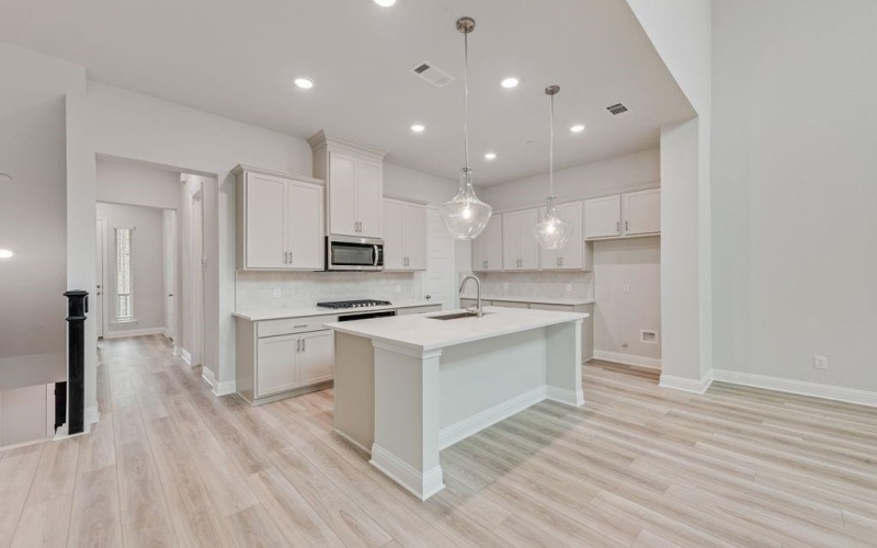 8159 Challenger Lane, Frisco, TX 75034, 3 Bedrooms Bedrooms, ,3 BathroomsBathrooms,Residential,For Sale,8159 Challenger Lane,0,21173770