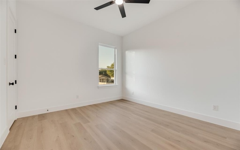 1651 E Overton Street, Dallas, TX 75216, 4 Habitaciones Habitaciones , ,2 BañosBaños,Residential,En Venta,1651 E Overton Street,0,21173783