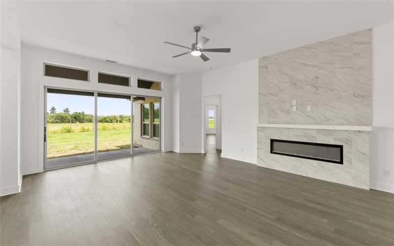 761 Emerald Valley Drive, Ovilla, TX 75154, 4 Bedrooms Bedrooms, ,3 BathroomsBathrooms,Residential,For Sale,761 Emerald Valley Drive,20621388
