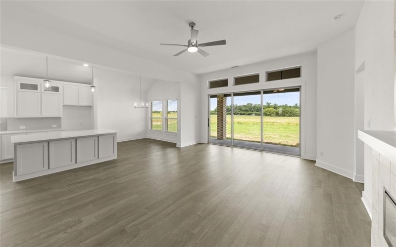 761 Emerald Valley Drive, Ovilla, TX 75154, 4 Bedrooms Bedrooms, ,3 BathroomsBathrooms,Residential,For Sale,761 Emerald Valley Drive,20621388