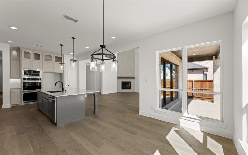 16322 W Old Westbury Lane, Frisco, TX 75033, 4 Bedrooms Bedrooms, ,5 BathroomsBathrooms,Residential,For Sale,16322 W Old Westbury Lane,0,21173850