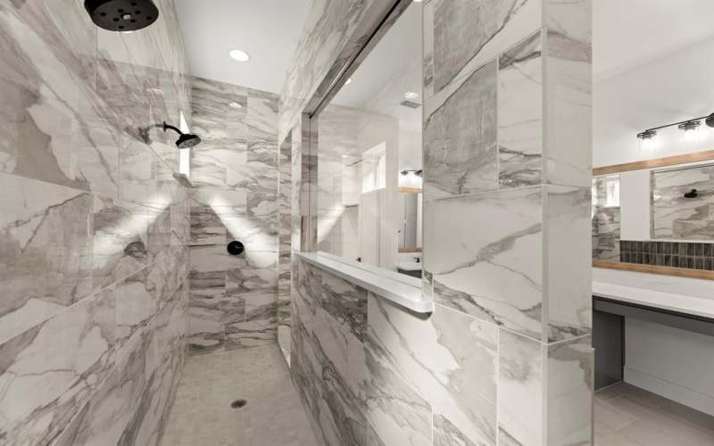 16322 W Old Westbury Lane, Frisco, TX 75033, 4 Bedrooms Bedrooms, ,5 BathroomsBathrooms,Residential,For Sale,16322 W Old Westbury Lane,0,21173850