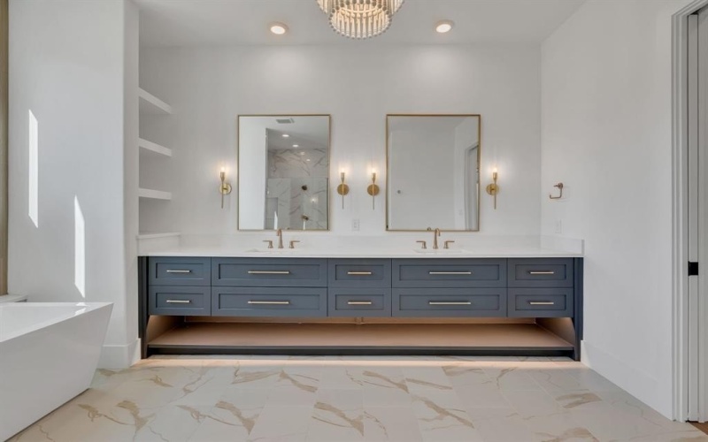 4108 Crystal Cove, Flower Mound, TX 75022, 4 Bedrooms Bedrooms, ,6 BathroomsBathrooms,Residential,For Sale,4108 Crystal Cove,20548582