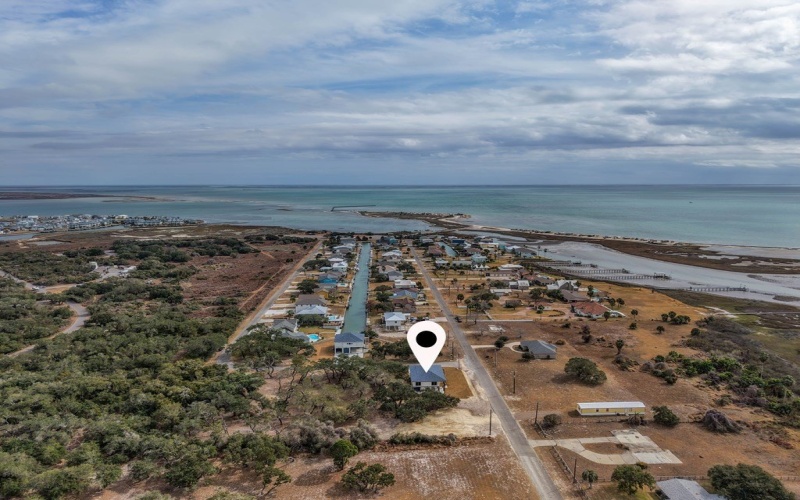 151 Front St, ROCKPORT, TX 78382, 3 Bedrooms Bedrooms, ,2 BathroomsBathrooms,Residential,For Sale,151 Front St,0,150526