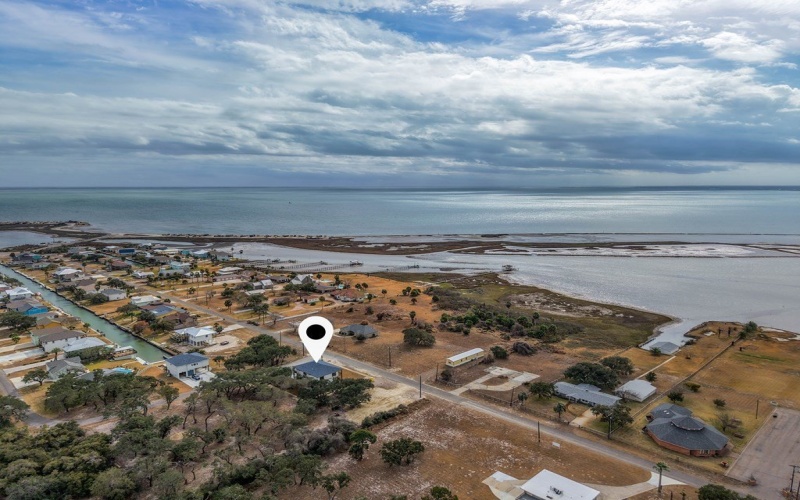 151 Front St, ROCKPORT, TX 78382, 3 Bedrooms Bedrooms, ,2 BathroomsBathrooms,Residential,For Sale,151 Front St,0,150526