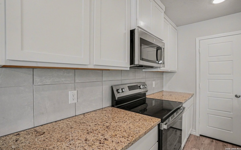 310 W Evergreen ST #120 unit: 120 #120, San Antonio, TX 78212, 3 Habitaciones Habitaciones , ,2 BañosBaños,Residential,En Venta,310 W Evergreen ST #120 unit: 120,0,1939889