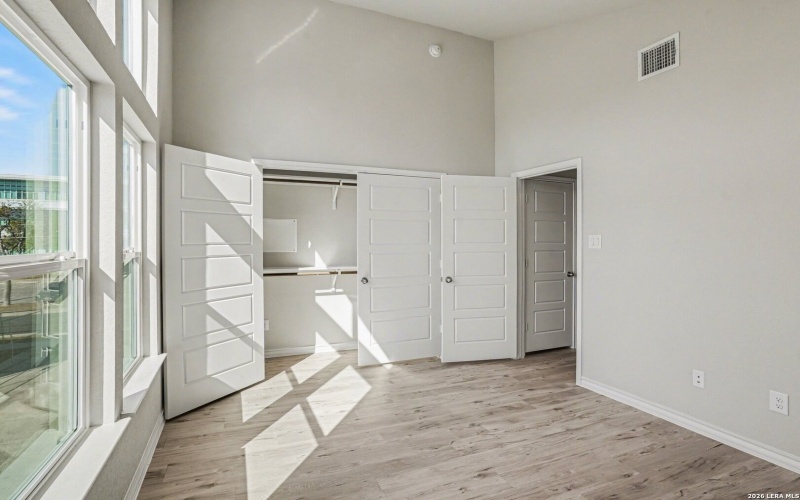 310 W Evergreen ST #120 unit: 120 #120, San Antonio, TX 78212, 3 Habitaciones Habitaciones , ,2 BañosBaños,Residential,En Venta,310 W Evergreen ST #120 unit: 120,0,1939889