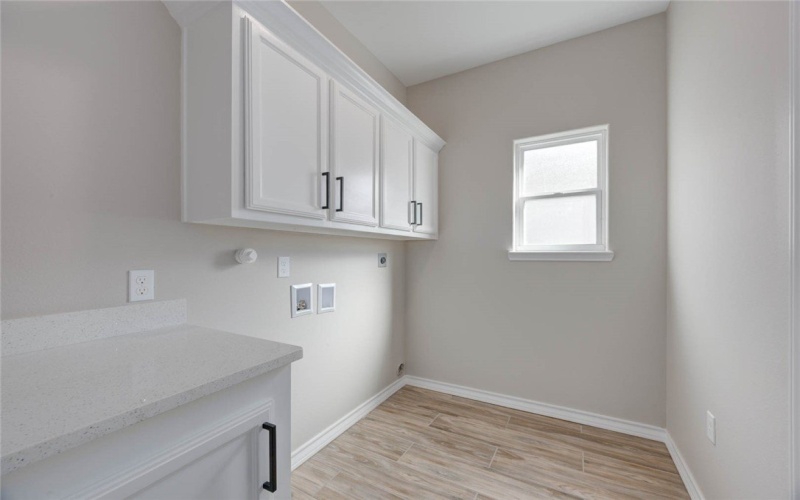 3141 Quail Springs Road, Corpus Christi, TX 78414, 5 Habitaciones Habitaciones , ,3 BañosBaños,Residential,En Venta,3141 Quail Springs Road,0,471200