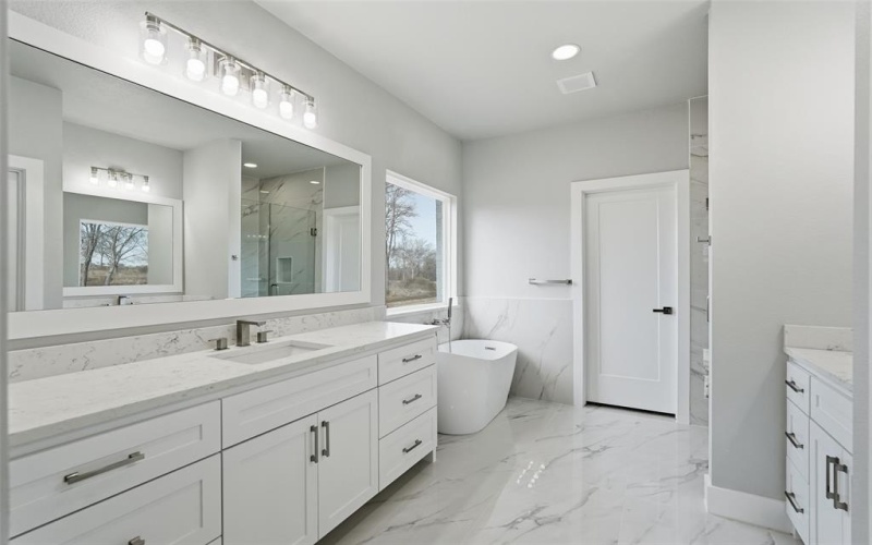 458 Sunrise Trail, Corsicana, TX 75109, 3 Bedrooms Bedrooms, ,2 BathroomsBathrooms,Residential,For Sale,458 Sunrise Trail,0,21174203