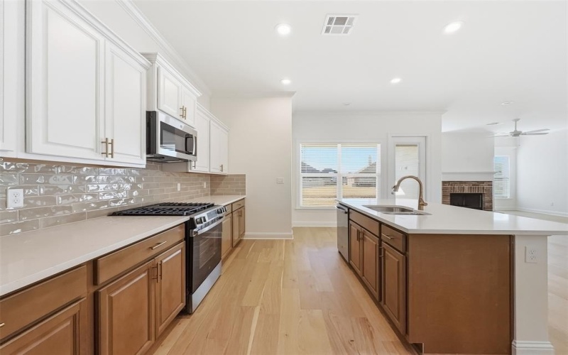 332 Prien Lake Loop, Bossier City, LA 71111, 4 Habitaciones Habitaciones , ,2 BañosBaños,Residential,En Venta,332 Prien Lake Loop,0,21174311