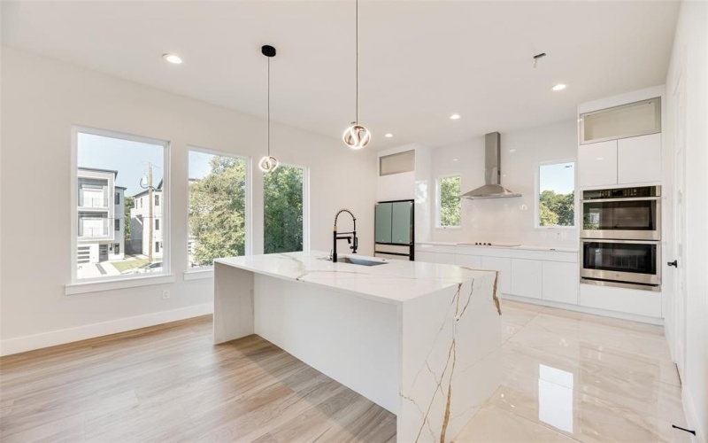 1123 Muncie, Dallas, TX 75212, 3 Bedrooms Bedrooms, ,3 BathroomsBathrooms,Residential,For Sale,1123 Muncie,0,21174317