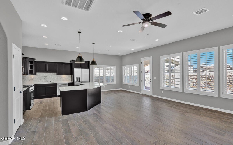 12409 Savvy Love Lane, El Paso, TX 79928, 4 Bedrooms Bedrooms, ,3 BathroomsBathrooms,Residential,For Sale,12409 Savvy Love Lane,0,937907