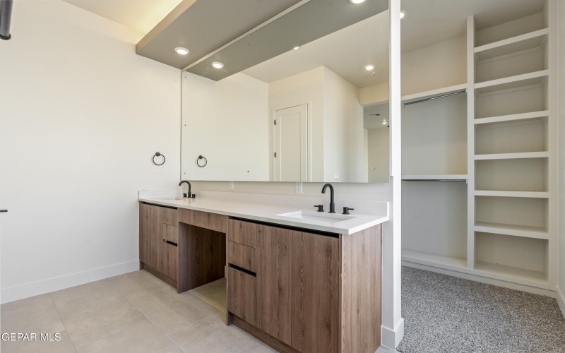 1372 COSTANZO Place, El Paso, TX 79928, 3 Habitaciones Habitaciones , ,5 BañosBaños,Residential,En Venta,1372 COSTANZO Place,0,937922