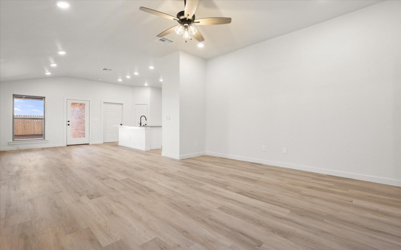 3113 140th Street, Lubbock, TX 79423, 4 Bedrooms Bedrooms, ,2 BathroomsBathrooms,Residential,For Sale,3113 140th Street,0,202601734