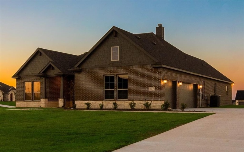137 Pampas Court, Decatur, TX 76234, 4 Habitaciones Habitaciones , ,3 BañosBaños,Residential,En Venta,137 Pampas Court,20660827