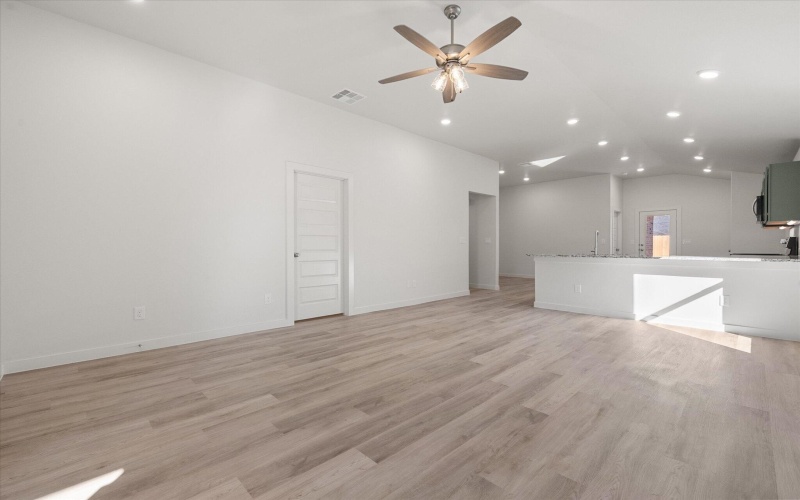 2414 Aberdeen Avenue, Wolfforth, TX 79382, 3 Bedrooms Bedrooms, ,2 BathroomsBathrooms,Residential,For Sale,2414 Aberdeen Avenue,0,202601736