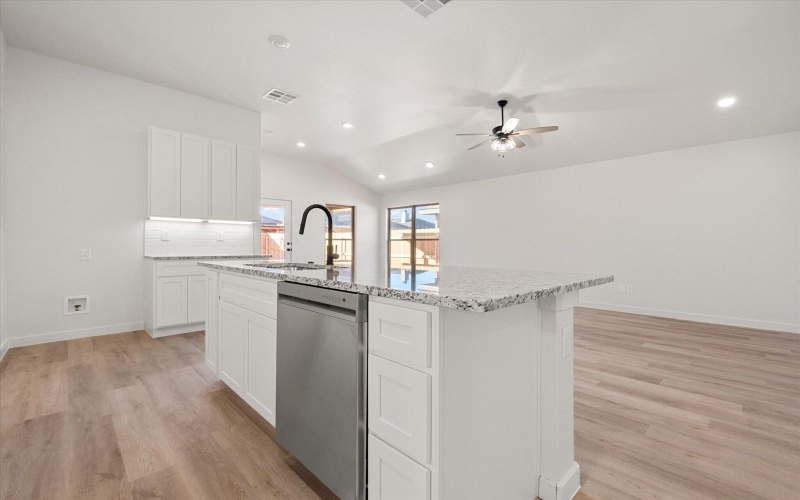 2417 Aberdeen Avenue, Wolfforth, TX 79382, 4 Bedrooms Bedrooms, ,2 BathroomsBathrooms,Residential,For Sale,2417 Aberdeen Avenue,0,202601744