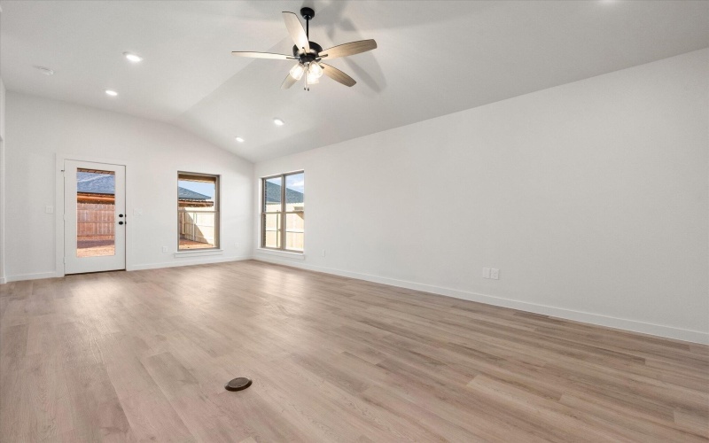 2417 Aberdeen Avenue, Wolfforth, TX 79382, 4 Bedrooms Bedrooms, ,2 BathroomsBathrooms,Residential,For Sale,2417 Aberdeen Avenue,0,202601744