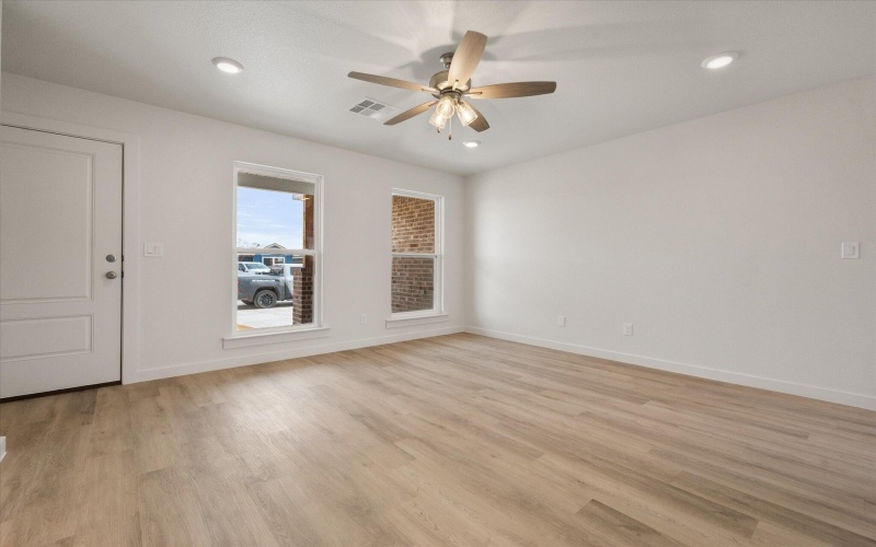 13816 Fremont Avenue, Lubbock, TX 79423, 3 Bedrooms Bedrooms, ,2 BathroomsBathrooms,Residential,For Sale,13816 Fremont Avenue,0,202601749