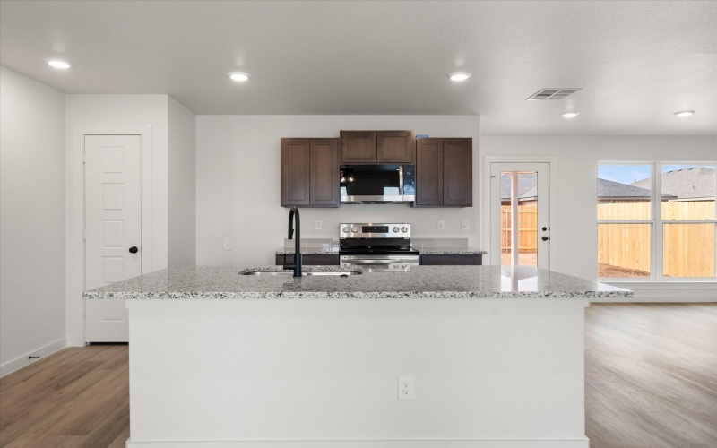 13818 Fremont Avenue, Lubbock, TX 79423, 3 Bedrooms Bedrooms, ,2 BathroomsBathrooms,Residential,For Sale,13818 Fremont Avenue,0,202601750