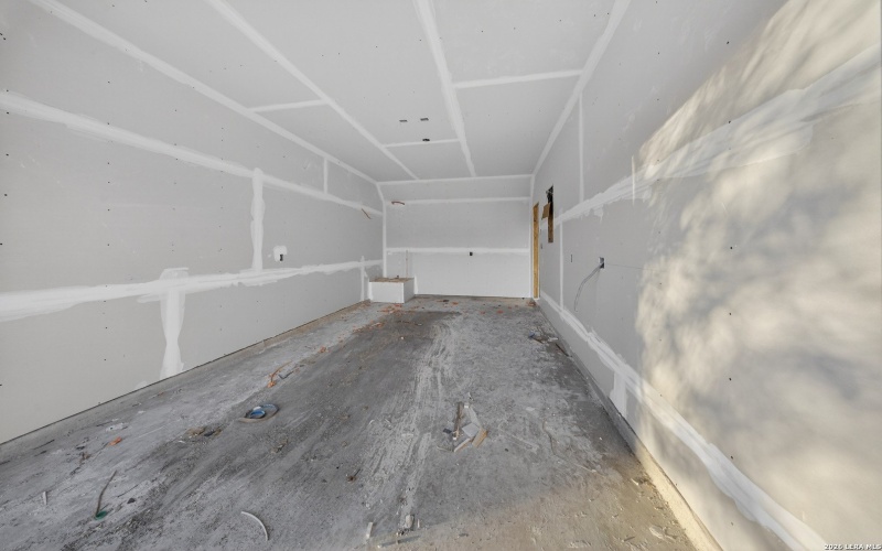 525 Dakota, San Antonio, TX 78203, ,Residential Multi Family,For Sale,525 Dakota,0,1937623