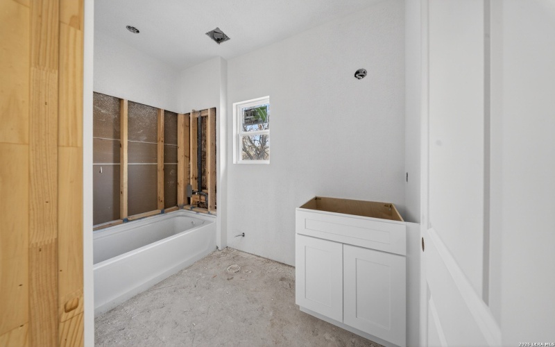 525 Dakota, San Antonio, TX 78203, ,Residential Multi Family,For Sale,525 Dakota,0,1937623