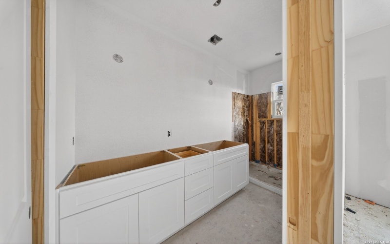 525 Dakota, San Antonio, TX 78203, ,Residential Multi Family,For Sale,525 Dakota,0,1937623