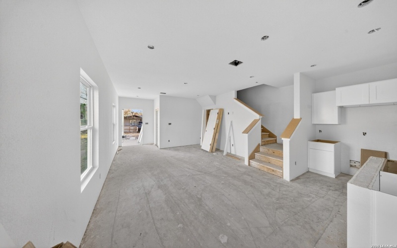 525 Dakota, San Antonio, TX 78203, ,Residential Multi Family,For Sale,525 Dakota,0,1937623