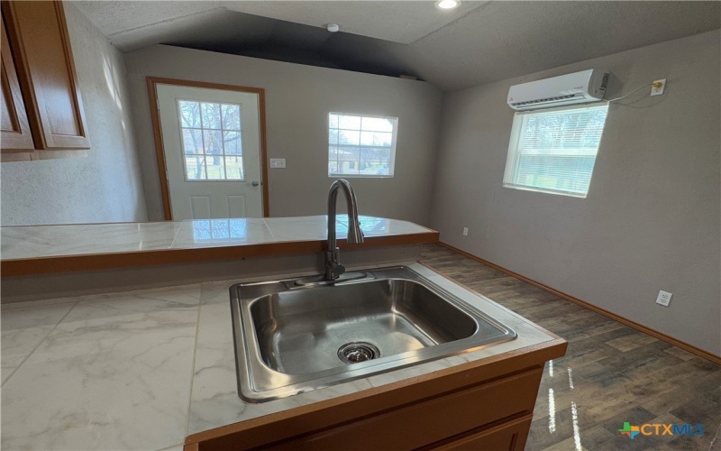 400 E Mignonette Street, Kosse, TX 76653, 1 Bedroom Bedrooms, ,1 BathroomBathrooms,Residential,For Sale,400 E Mignonette Street,0,604116