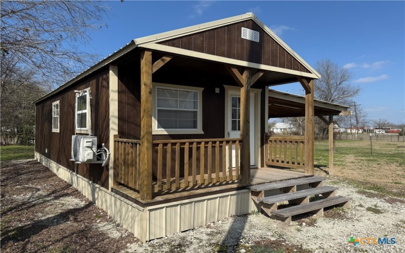 400 E Mignonette Street, Kosse, TX 76653, 1 Bedroom Bedrooms, ,1 BathroomBathrooms,Residential,For Sale,400 E Mignonette Street,0,604116