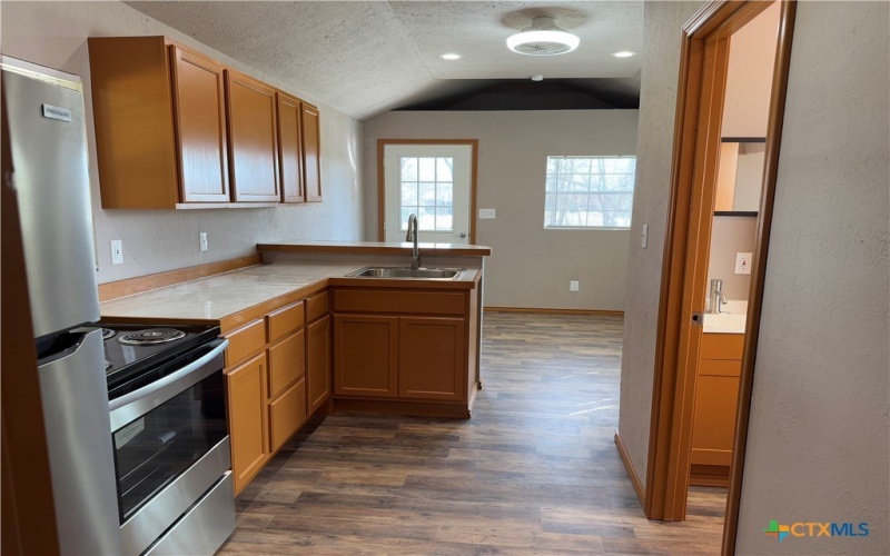 400 E Mignonette Street, Kosse, TX 76653, 1 Bedroom Bedrooms, ,1 BathroomBathrooms,Residential,For Sale,400 E Mignonette Street,0,604116