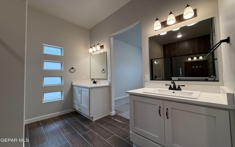 813 FAIRFORD Place, El Paso, TX 79928, 4 Habitaciones Habitaciones , ,3 BañosBaños,Residential,En Venta,813 FAIRFORD Place,0,937937