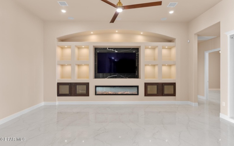 2034 CIMARRON BLUFF Lane, El Paso, TX 79911, 5 Habitaciones Habitaciones , ,5 BañosBaños,Residential,En Venta,2034 CIMARRON BLUFF Lane,0,937951