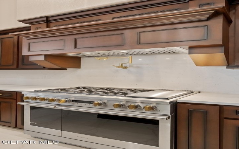 2034 CIMARRON BLUFF Lane, El Paso, TX 79911, 5 Habitaciones Habitaciones , ,5 BañosBaños,Residential,En Venta,2034 CIMARRON BLUFF Lane,0,937951