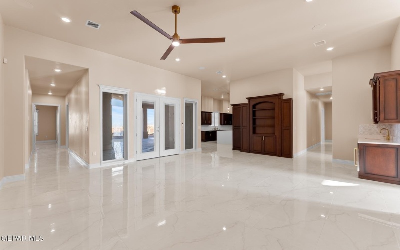 2034 CIMARRON BLUFF Lane, El Paso, TX 79911, 5 Habitaciones Habitaciones , ,5 BañosBaños,Residential,En Venta,2034 CIMARRON BLUFF Lane,0,937951