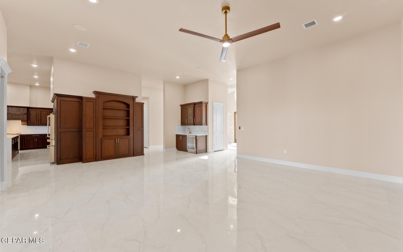 2034 CIMARRON BLUFF Lane, El Paso, TX 79911, 5 Habitaciones Habitaciones , ,5 BañosBaños,Residential,En Venta,2034 CIMARRON BLUFF Lane,0,937951