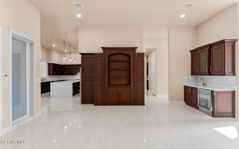 2034 CIMARRON BLUFF Lane, El Paso, TX 79911, 5 Habitaciones Habitaciones , ,5 BañosBaños,Residential,En Venta,2034 CIMARRON BLUFF Lane,0,937951