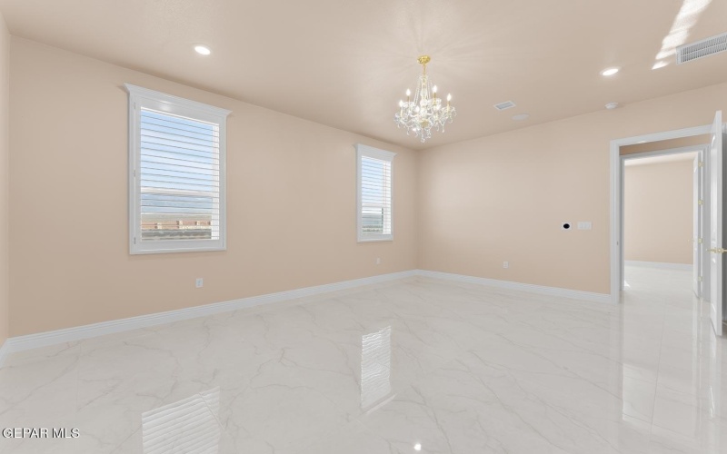 2034 CIMARRON BLUFF Lane, El Paso, TX 79911, 5 Habitaciones Habitaciones , ,5 BañosBaños,Residential,En Venta,2034 CIMARRON BLUFF Lane,0,937951