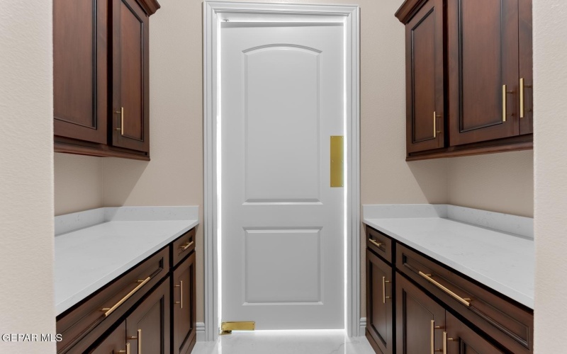 2034 CIMARRON BLUFF Lane, El Paso, TX 79911, 5 Habitaciones Habitaciones , ,5 BañosBaños,Residential,En Venta,2034 CIMARRON BLUFF Lane,0,937951