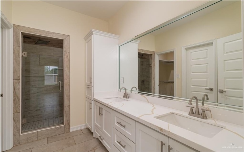 613 Tower Oak Drive, Alamo, TX 78516, 3 Bedrooms Bedrooms, ,2 BathroomsBathrooms,Residential,For Sale,613 Tower Oak Drive,0,494400