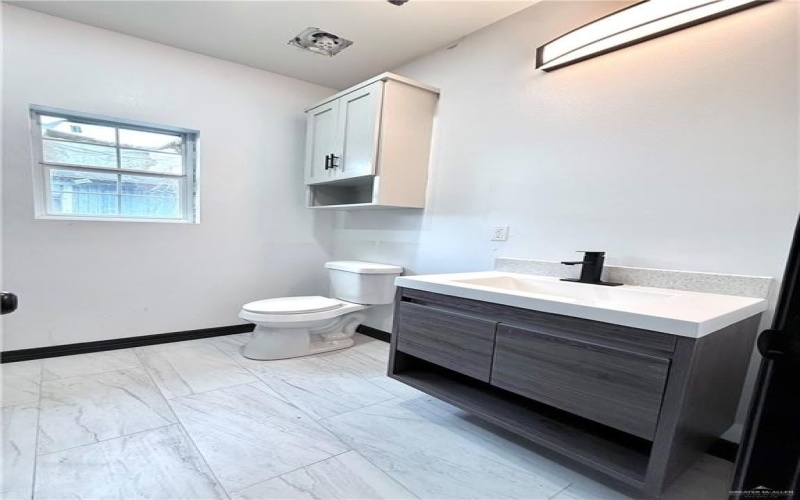 204 S 83rd Street, Edinburg, TX 78542, 3 Habitaciones Habitaciones , ,2 BañosBaños,Residential,En Venta,204 S 83rd Street,0,494411