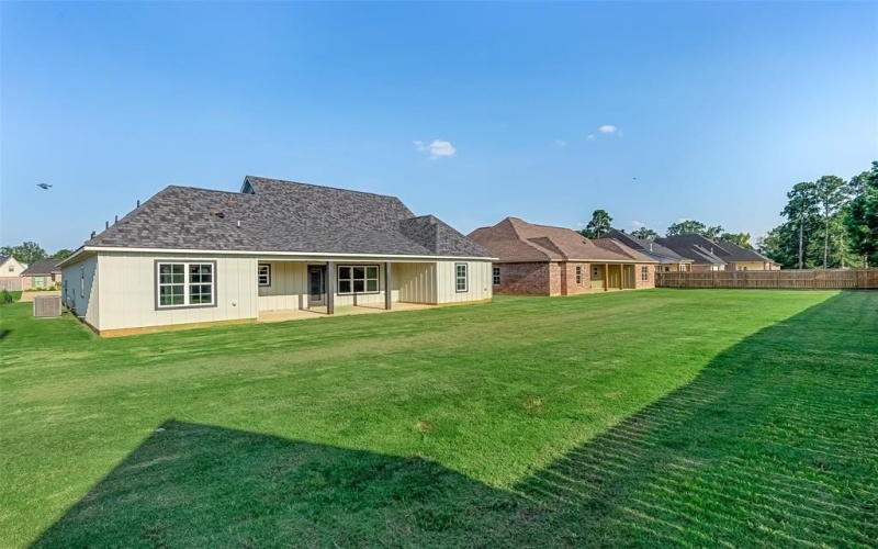 127 Sitka Loop, Haughton, LA 71037, 4 Bedrooms Bedrooms, ,2 BathroomsBathrooms,Residential,For Sale,127 Sitka Loop,0,21024401