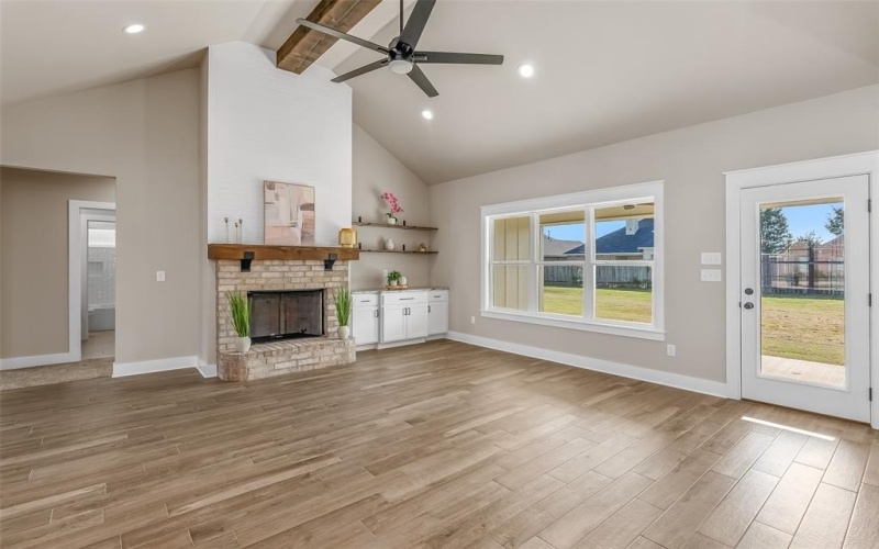 127 Sitka Loop, Haughton, LA 71037, 4 Bedrooms Bedrooms, ,2 BathroomsBathrooms,Residential,For Sale,127 Sitka Loop,0,21024401