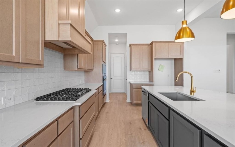 2208 Birch Street, Mansfield, TX 76063, 4 Habitaciones Habitaciones , ,2 BañosBaños,Residential,En Venta,2208 Birch Street,0,21174595