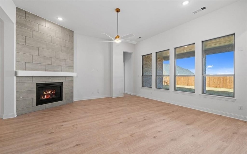 2208 Birch Street, Mansfield, TX 76063, 4 Habitaciones Habitaciones , ,2 BañosBaños,Residential,En Venta,2208 Birch Street,0,21174595