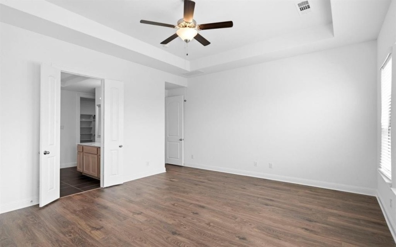 2111 Birch Street, Mansfield, TX 76063, 5 Bedrooms Bedrooms, ,5 BathroomsBathrooms,Residential,For Sale,2111 Birch Street,0,21174622