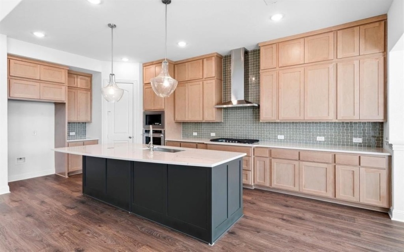 2111 Birch Street, Mansfield, TX 76063, 5 Bedrooms Bedrooms, ,5 BathroomsBathrooms,Residential,For Sale,2111 Birch Street,0,21174622