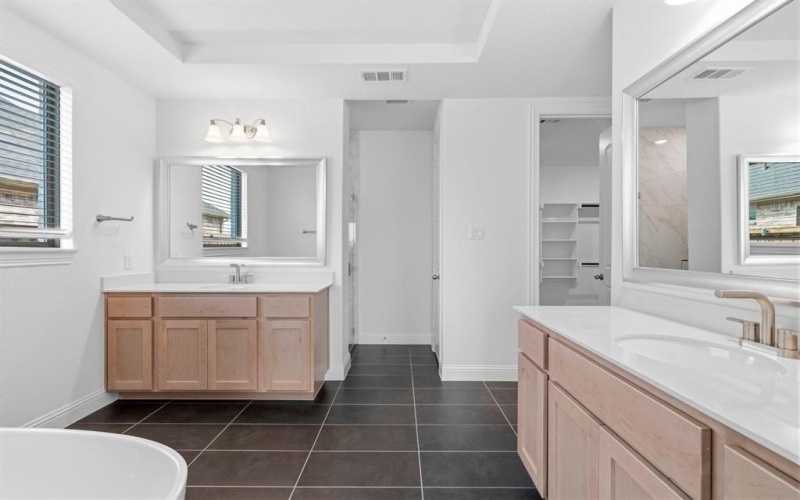 2111 Birch Street, Mansfield, TX 76063, 5 Bedrooms Bedrooms, ,5 BathroomsBathrooms,Residential,For Sale,2111 Birch Street,0,21174622